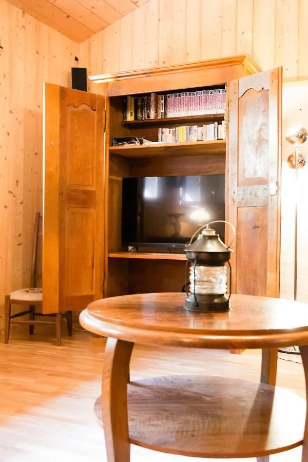 Chalet Familial Authentique Avec Jardin/Cheminee Samoens