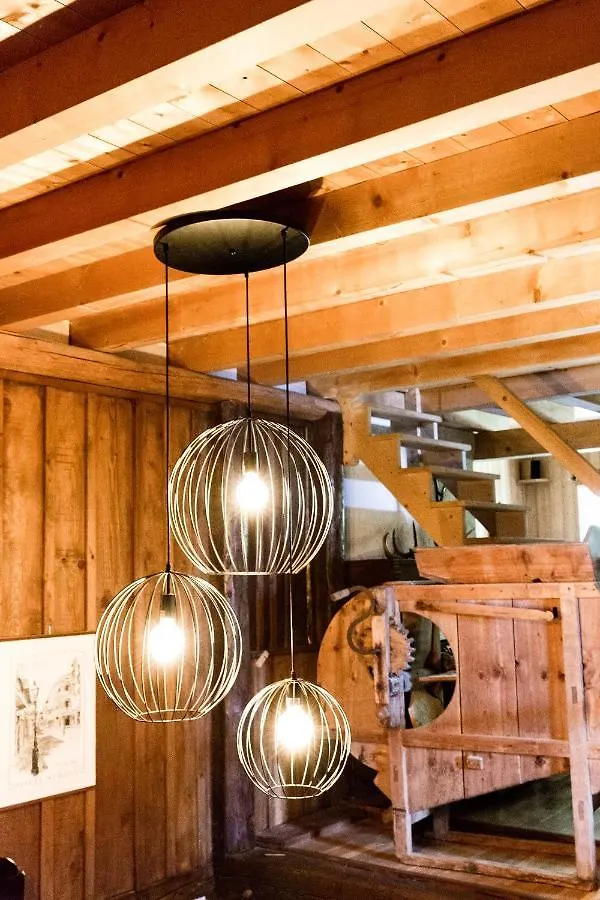 Chalet Familial Authentique Avec Jardin/Cheminee Samoens