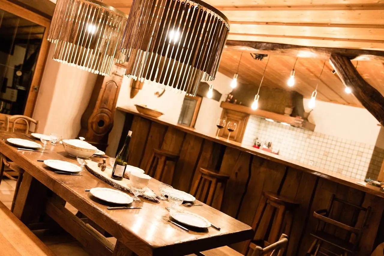 Chalet Familial Authentique Avec Jardin/Cheminee Samoens