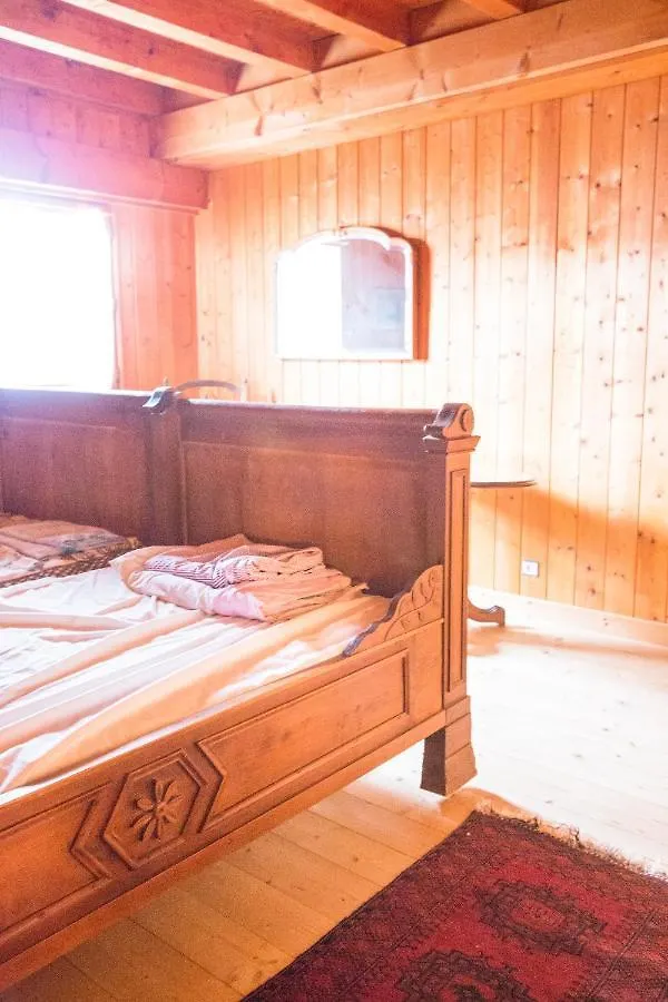 Chalet Familial Authentique Avec Jardin/Cheminee Samoens